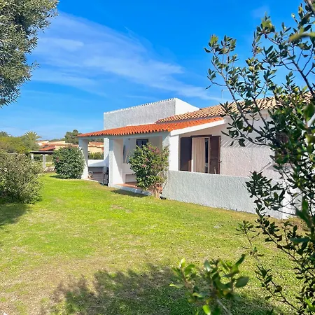 Apartment Carasau A 200m Dal Mare - Giardino Privato-bbq -wi-fi -parcheggio- Pet Friendly Budoni