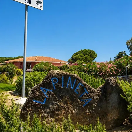 Carasau 200m From The - Garden - Bbq - Wi-fi - Parking - Pet Friendly *